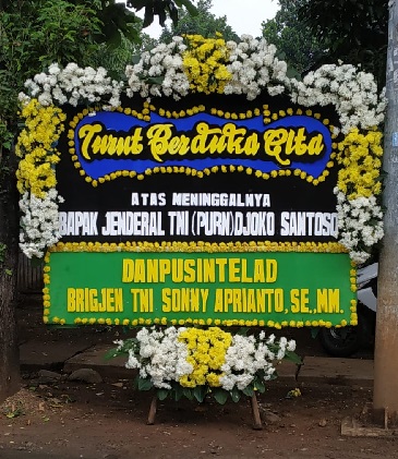 Toko bunga pasar rebo